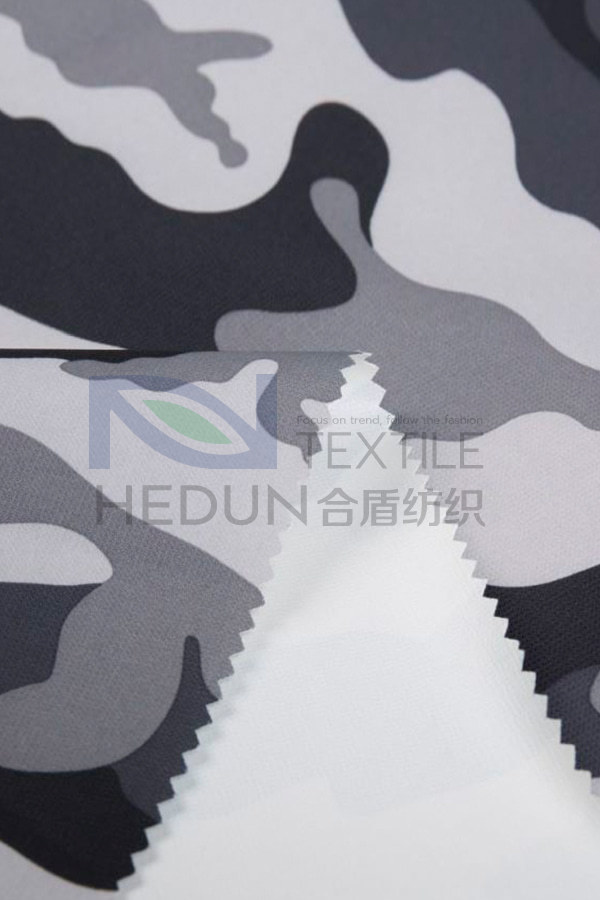 Small honeycomb moisture-permeable white film